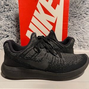 Nike LunarEpic Low Flyknit 2 'Black Dark Grey